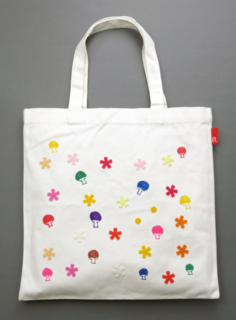 ラケットとお花